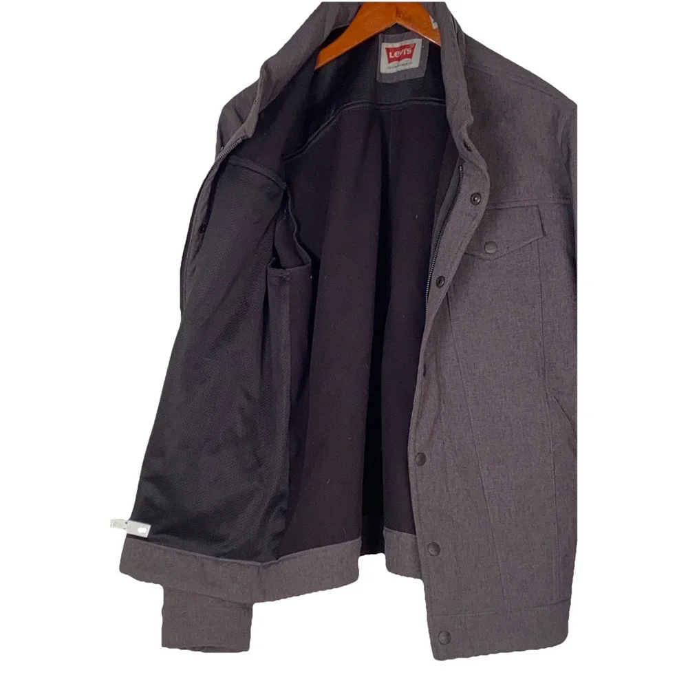 Levis levi mens